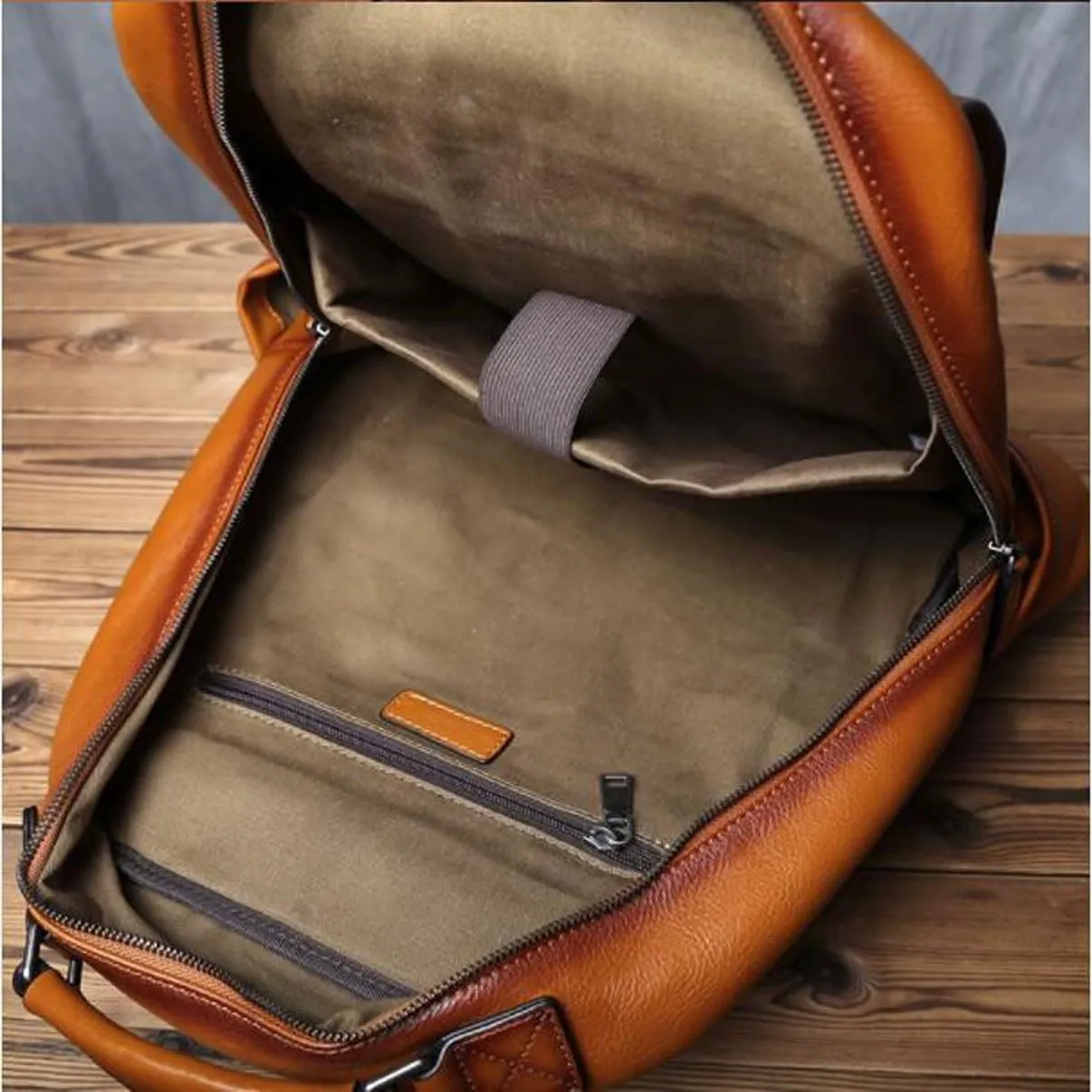 Backpacks Mens Genuine Leather Briefcases Computers Bags Laptop Bags Casual Daypack Luggage Travel Bags(Brown-1)