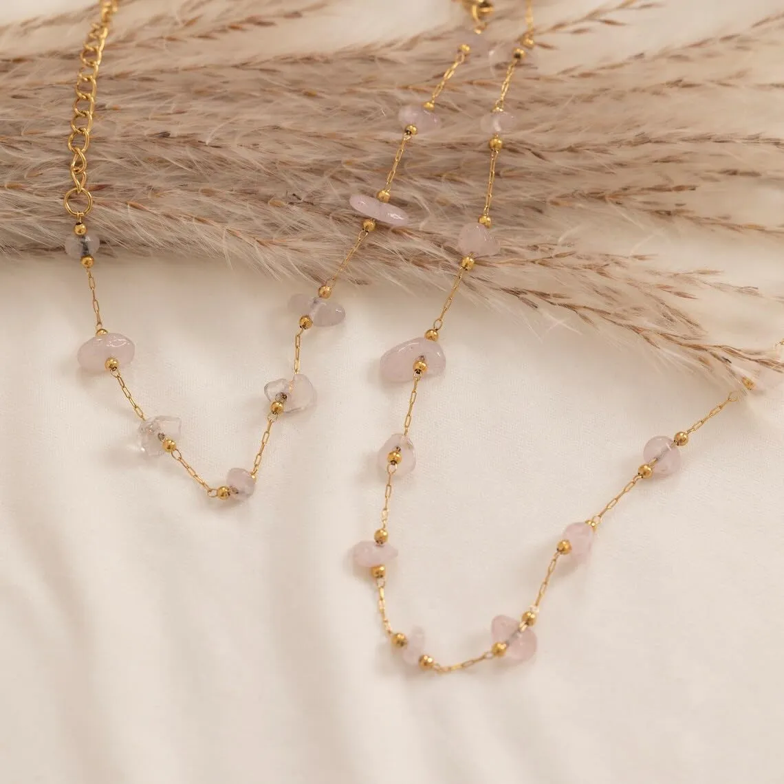Beaded Choker Necklaces, Handmade Healing Crystal Stone Choker Colorful Bohemian Gemstone Necklaces Gold Summer Beach Choker Necklaces for Women