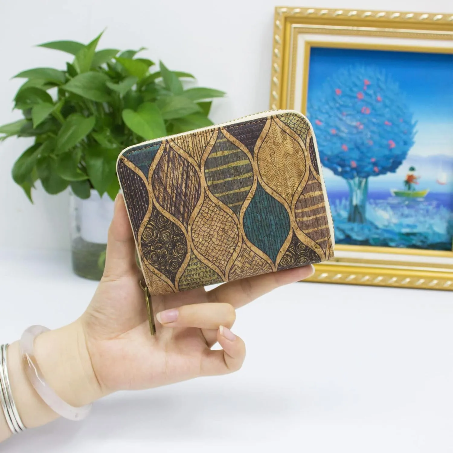 boshiho Vegan Cork Wallet, Womens Purse Slim Zipper Design with Card Holder Coin Pocket Purse Eco-friendly Vegan Gift