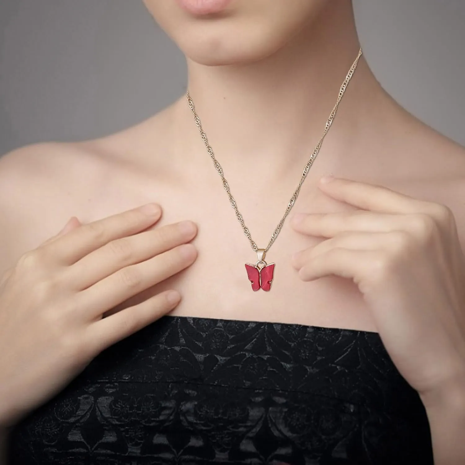 Initial Butterfly Necklace for Women,Gold Plated Dainty Butterfly Pendant Choker Party Prom Jewelry Accessories for Ladies