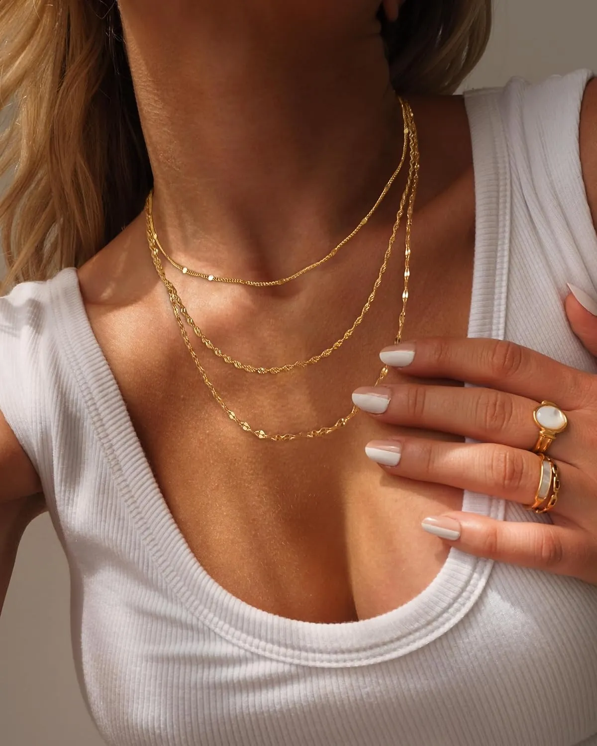 Layered Gold Necklaces for Women,14K Gold Plated Statement Necklace Gold Necklaces Set Simple Gold Choker Necklaces for Woman Layering Necklaces for women Trendy Jewelry for Women Gfts