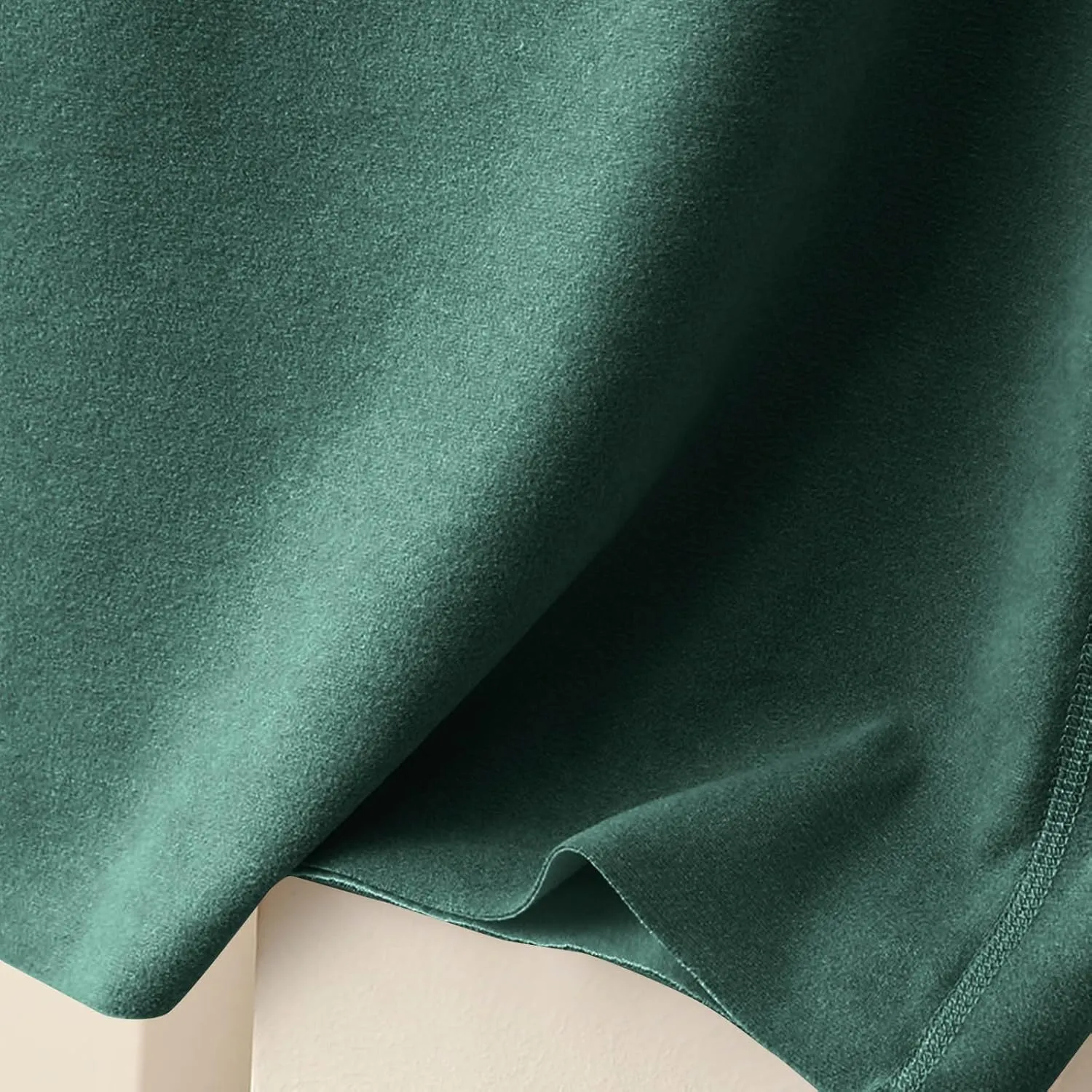 Thermal Cotton Tank Top for Women Fleece Cami Shirt Sleeveless Camisole Base Layer Seamless Warm Vest Scoop Neck