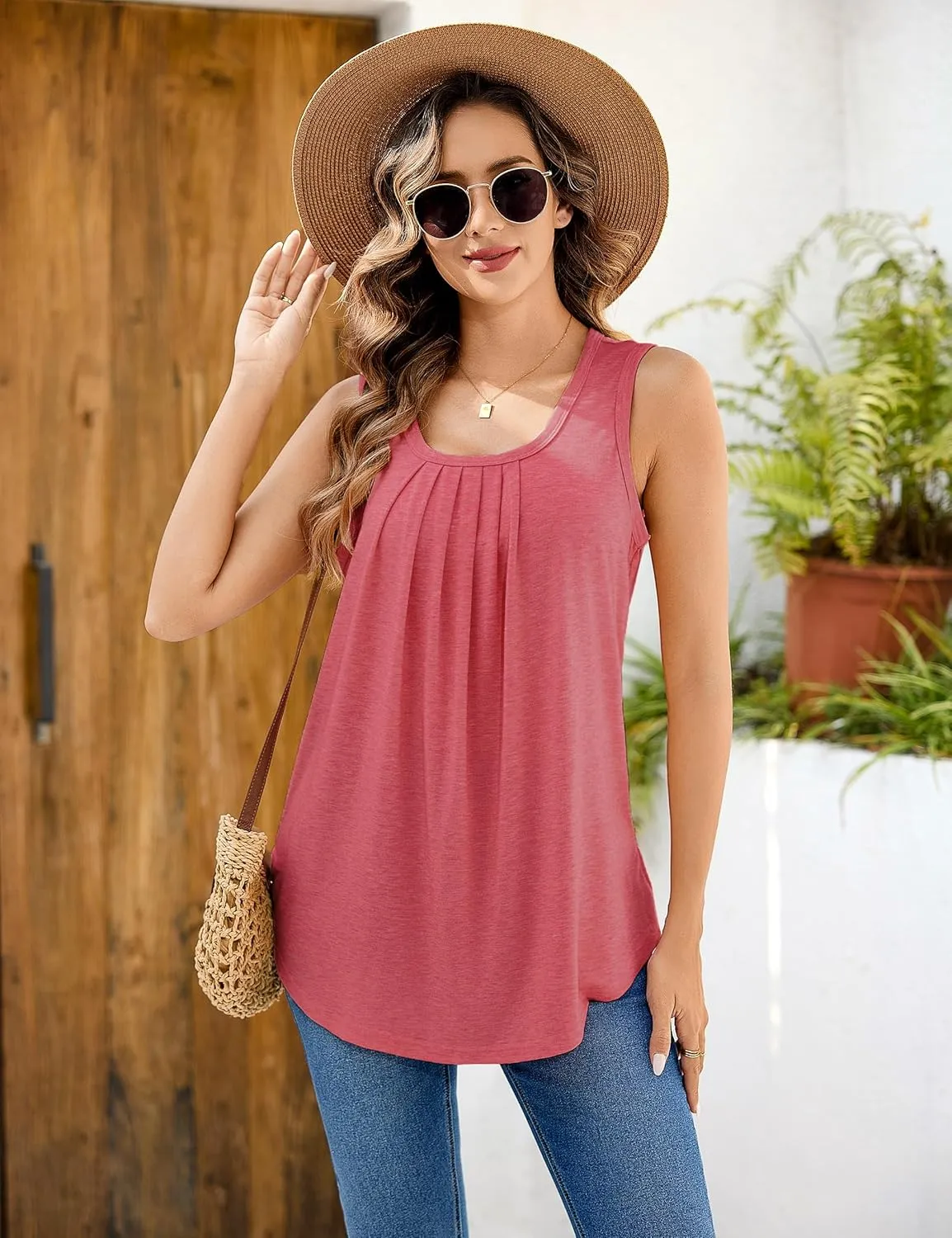 Totatuit Womens Summer Tank Tops 2025 Flowy Sleeveless Tunic Scoop Neck Loose Fit T Shirts Tee Trendy Beach Vacation Outfits
