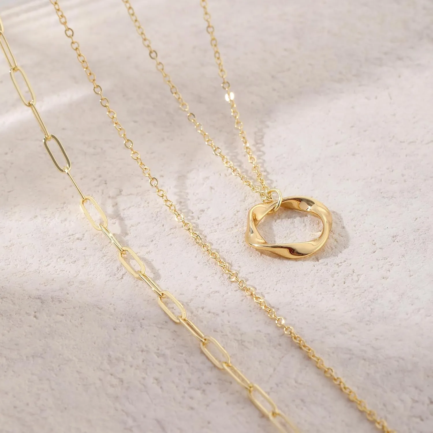 VIROMY Gold Necklace for Women 14k Gold Chain Necklaces Dainty Layered Necklaces Simple Stackable Pendant Necklaces Herringbone Cuban Paperclip Chain Gold Choker Necklaces Gold Jewelry for Women