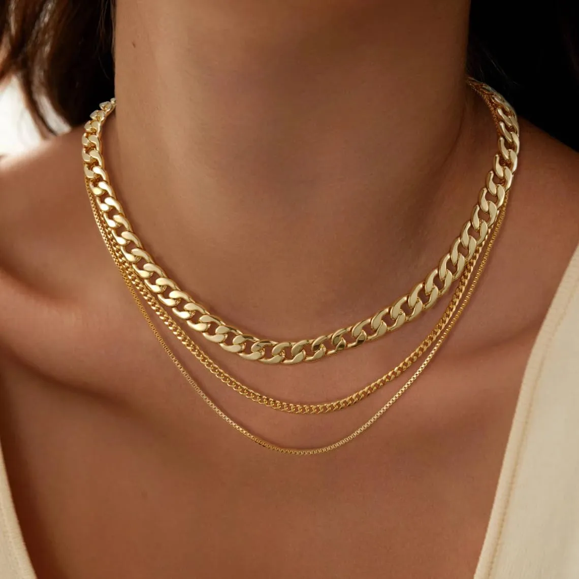 VIROMY Gold Necklace for Women 14k Gold Chain Necklaces Dainty Layered Necklaces Simple Stackable Pendant Necklaces Herringbone Cuban Paperclip Chain Gold Choker Necklaces Gold Jewelry for Women