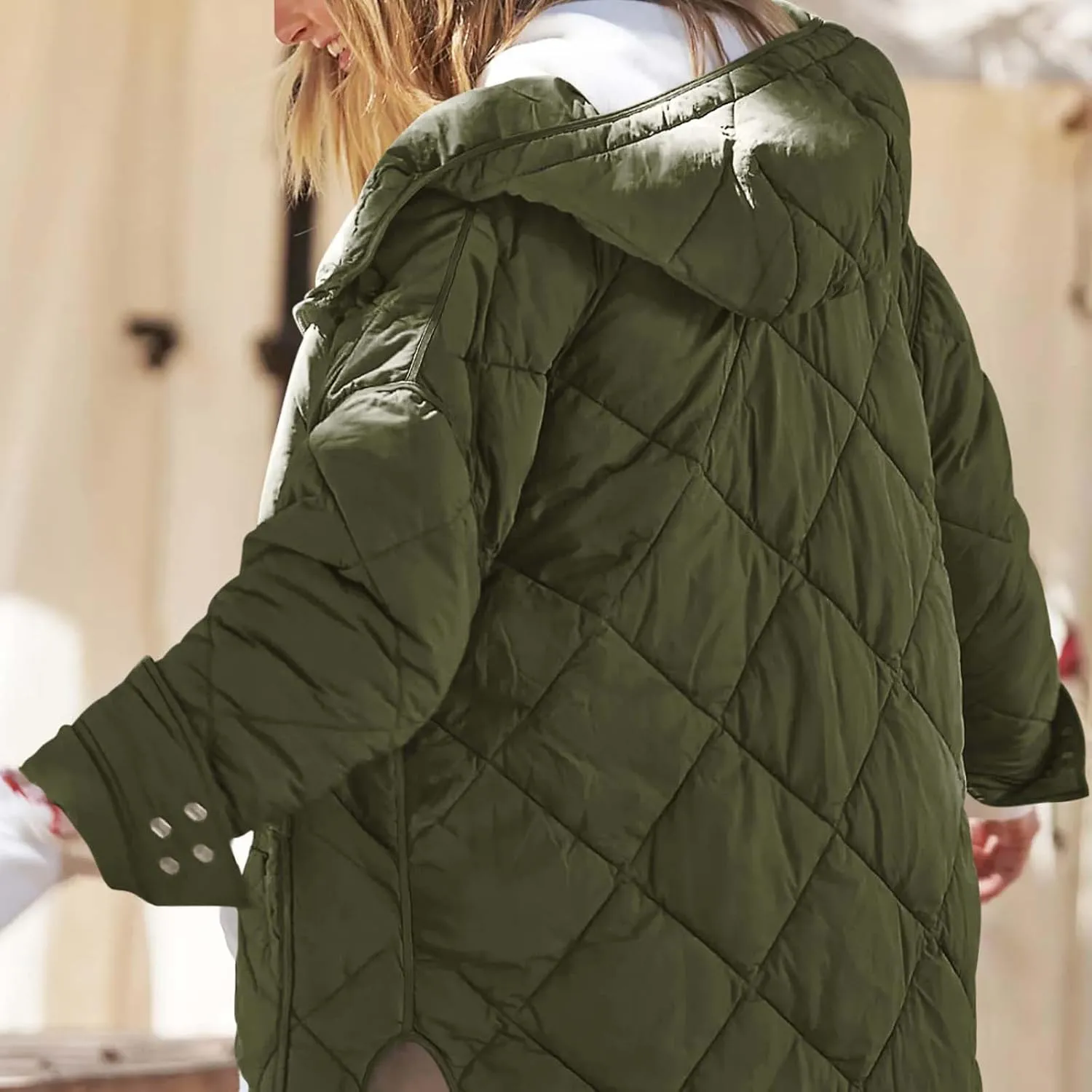 Women's Oversized Lightweight Down Coat Long Sleeve Side Slits Zip Short Puffer Jackets Outdoor Solid Quilted Jacket